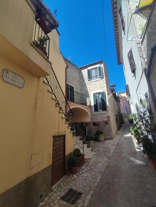 Pink House Apartamento Fara in Sabina Exterior foto